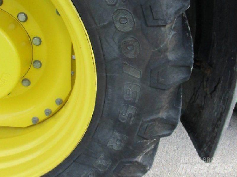 John Deere 7250R トラクター