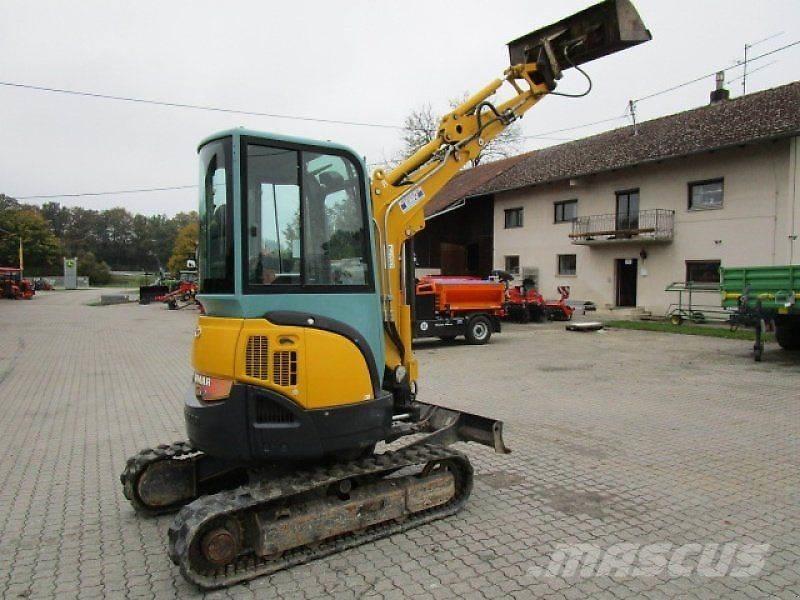 Yanmar VIO 25-4 ミニ油圧ショベル 7t以下（ミニユンボ・ミニディガー）