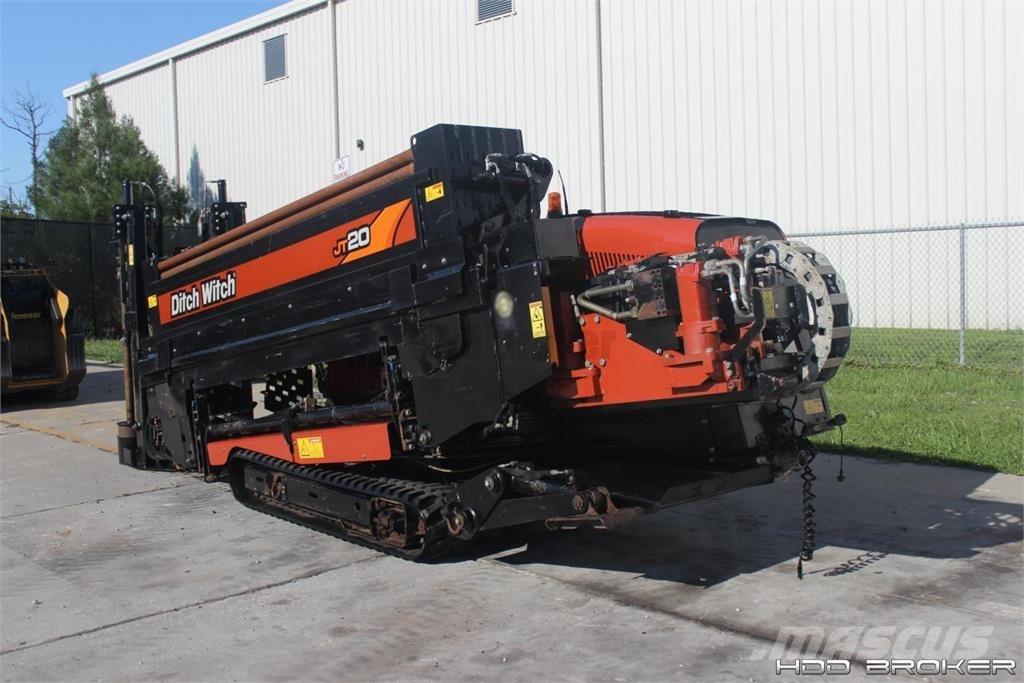 Ditch Witch JT20 水平掘削リグ