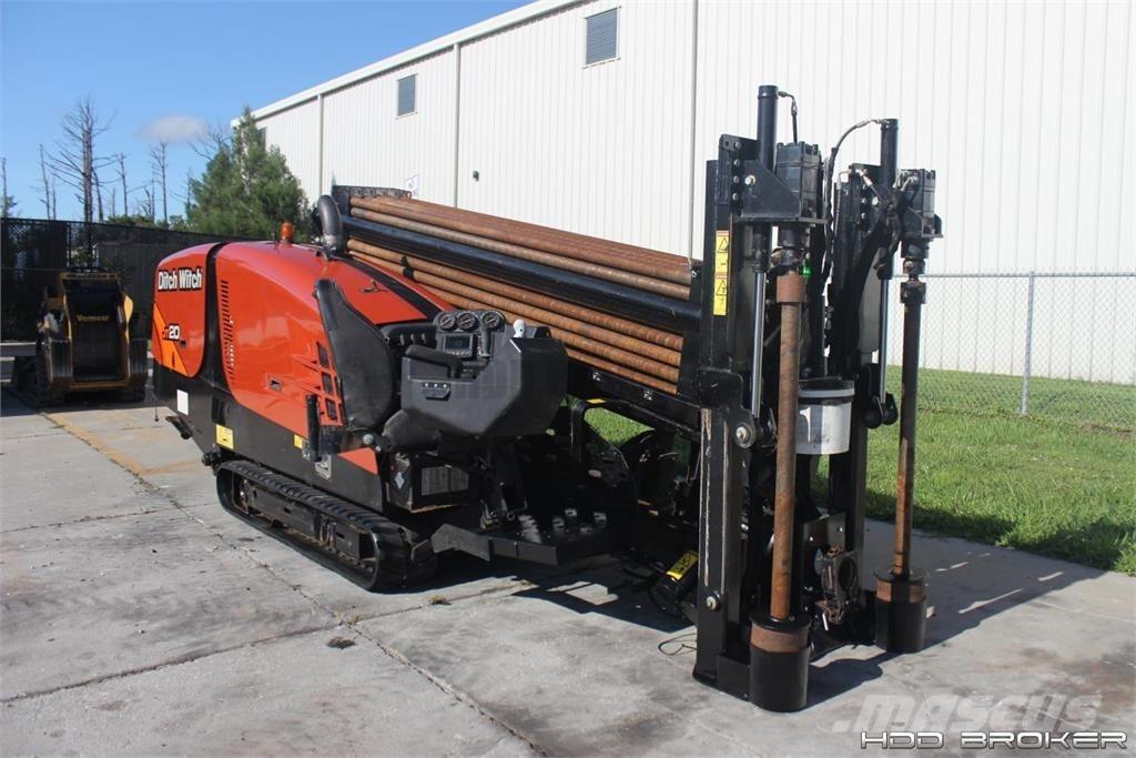 Ditch Witch JT20 水平掘削リグ