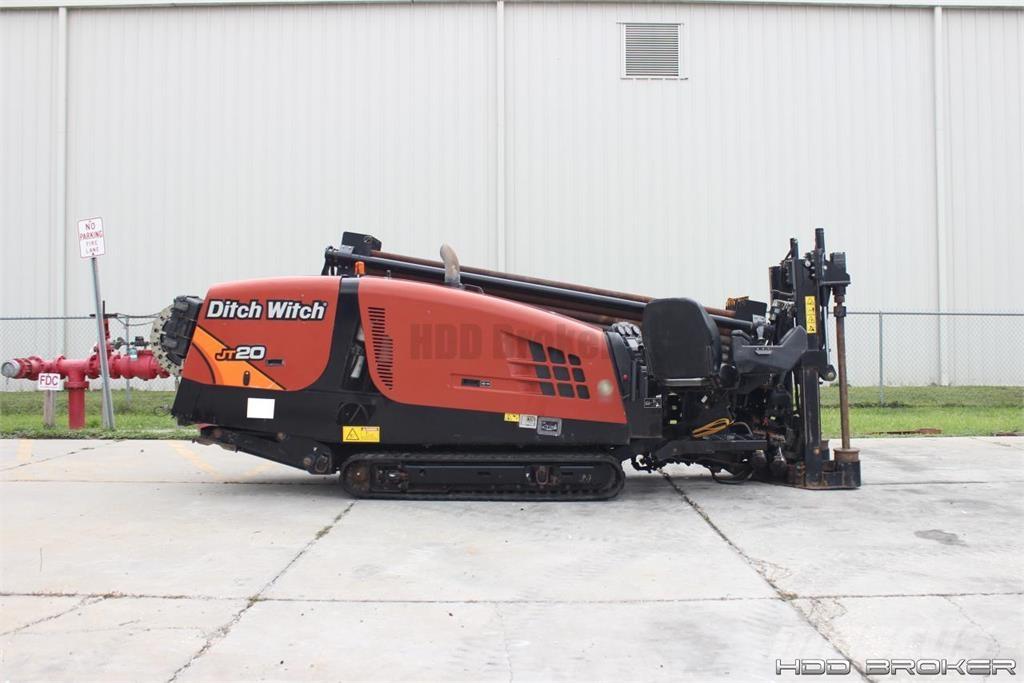 Ditch Witch JT20 水平掘削リグ