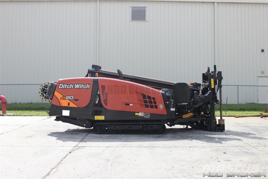 Ditch Witch JT20 水平掘削リグ