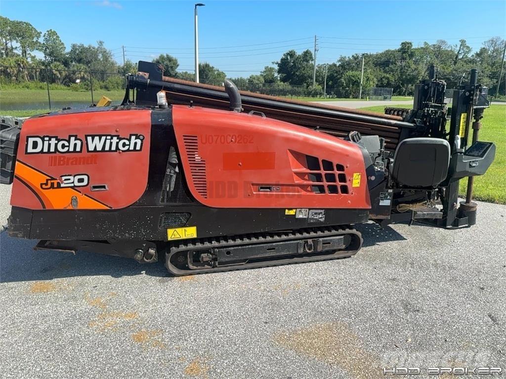 Ditch Witch JT20 水平掘削リグ