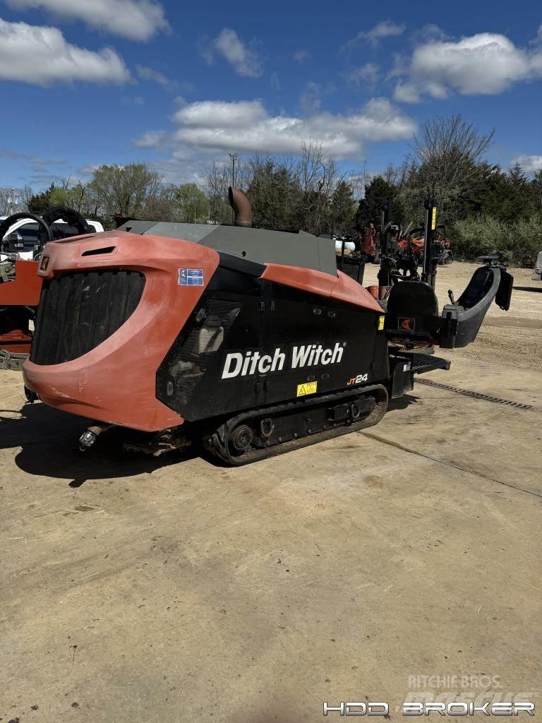 Ditch Witch JT24 水平掘削リグ