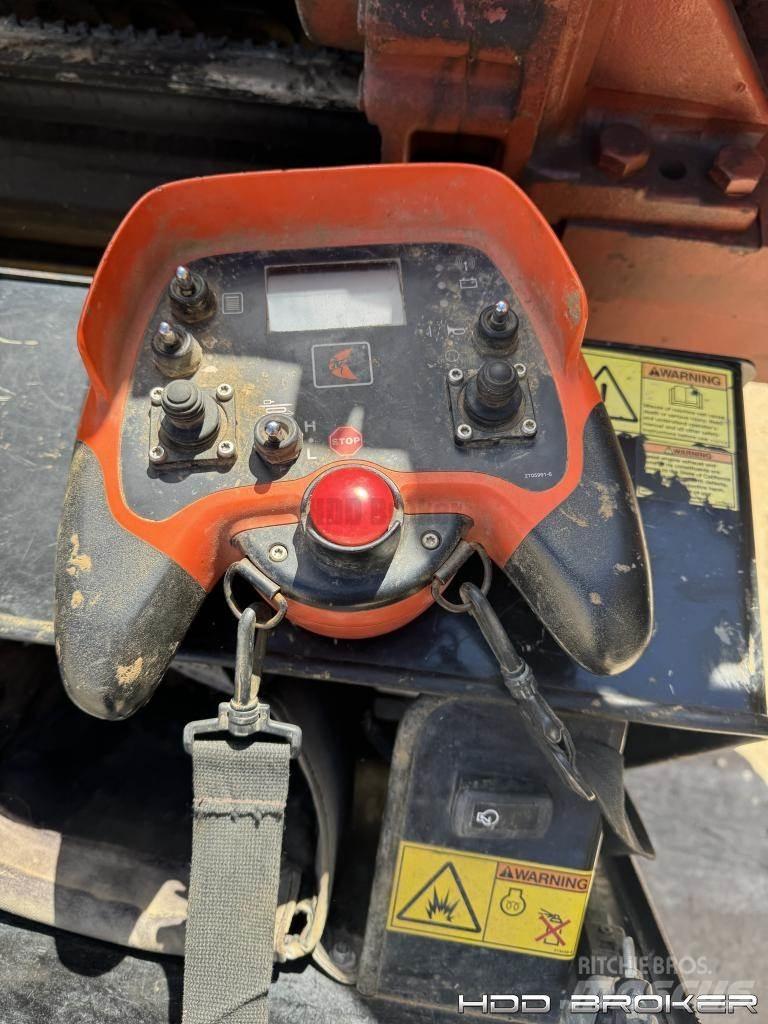 Ditch Witch JT24 水平掘削リグ