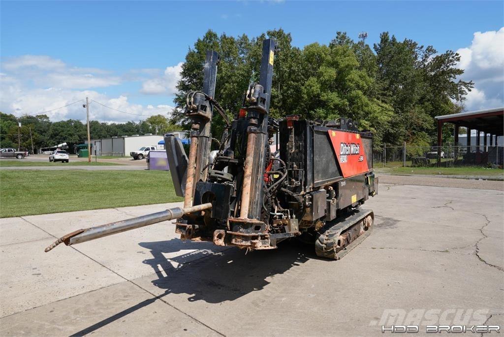 Ditch Witch JT24 水平掘削リグ