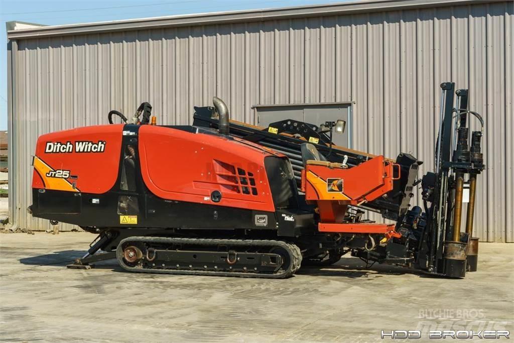 Ditch Witch JT25 水平掘削リグ