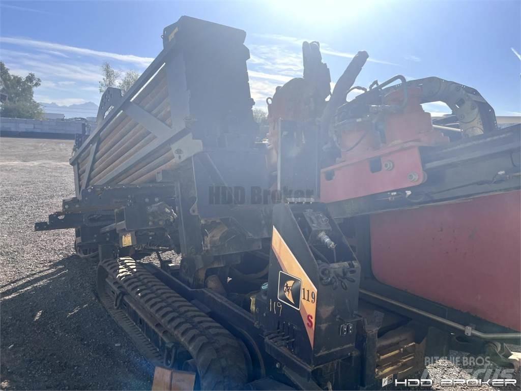 Ditch Witch JT25 水平掘削リグ