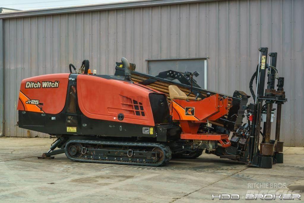 Ditch Witch JT25 水平掘削リグ
