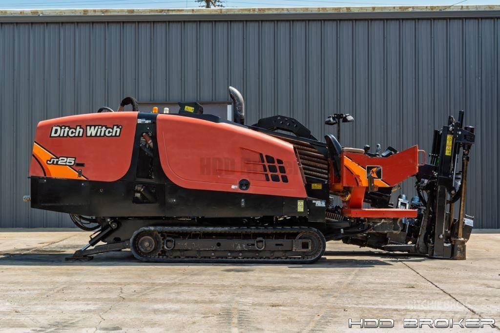 Ditch Witch JT25 水平掘削リグ