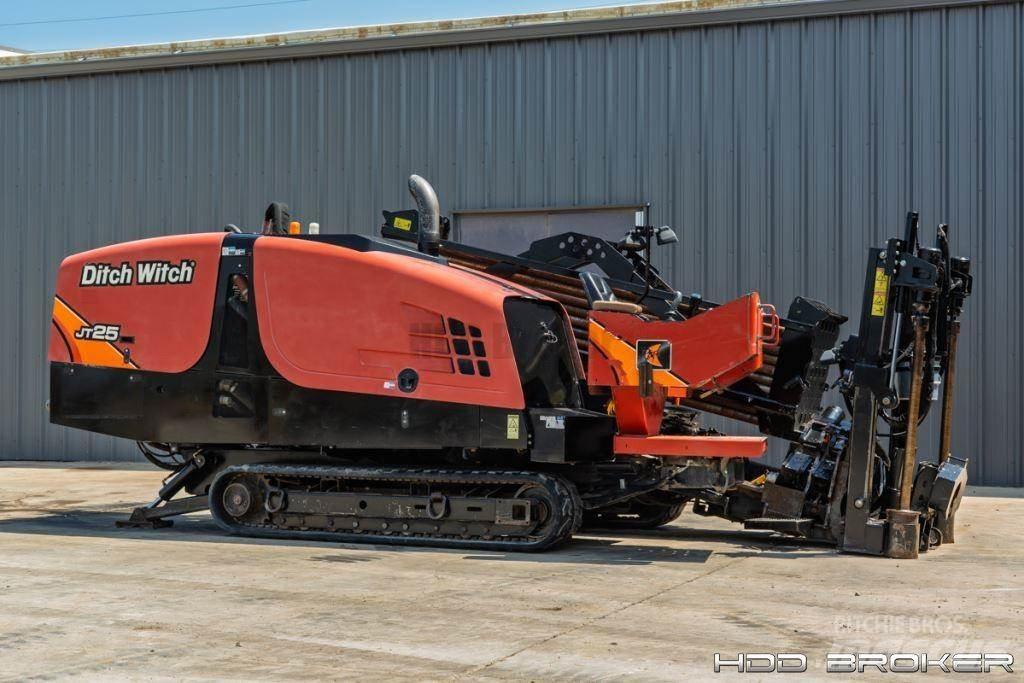 Ditch Witch JT25 水平掘削リグ
