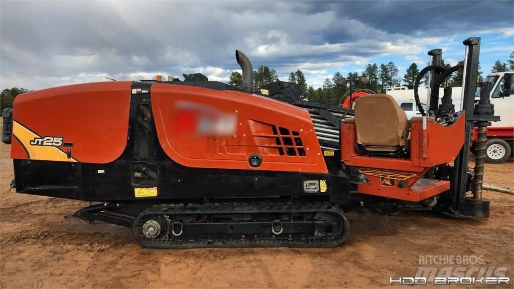 Ditch Witch JT25 水平掘削リグ
