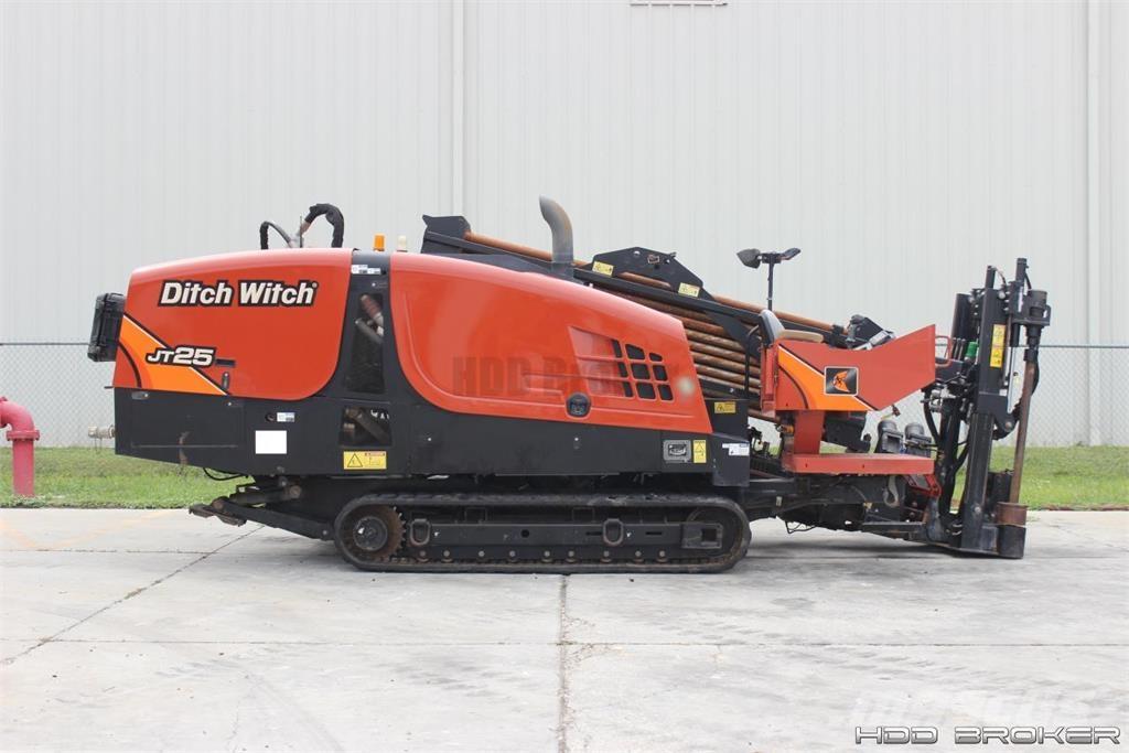 Ditch Witch JT25 水平掘削リグ
