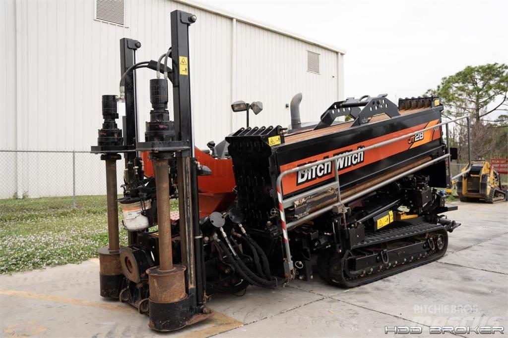 Ditch Witch JT28 水平掘削リグ