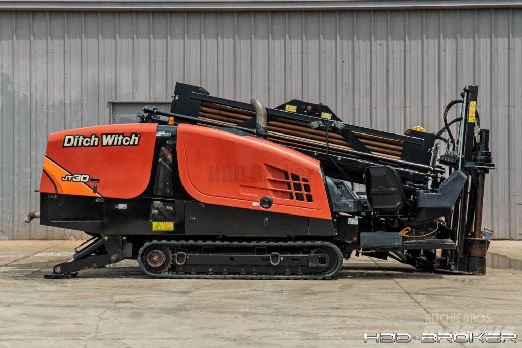 Ditch Witch JT30 水平掘削リグ