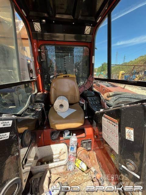 Ditch Witch JT3020 Mach 1 水平掘削リグ