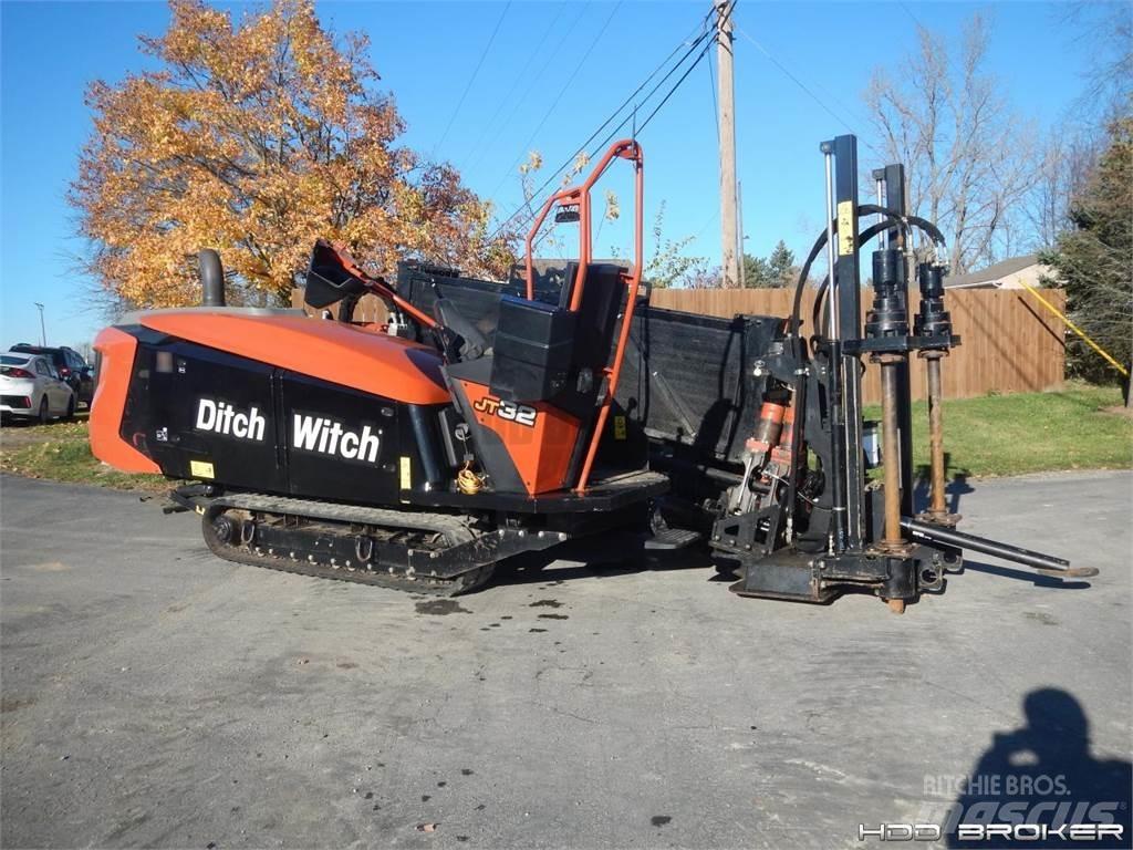 Ditch Witch JT32 水平掘削リグ