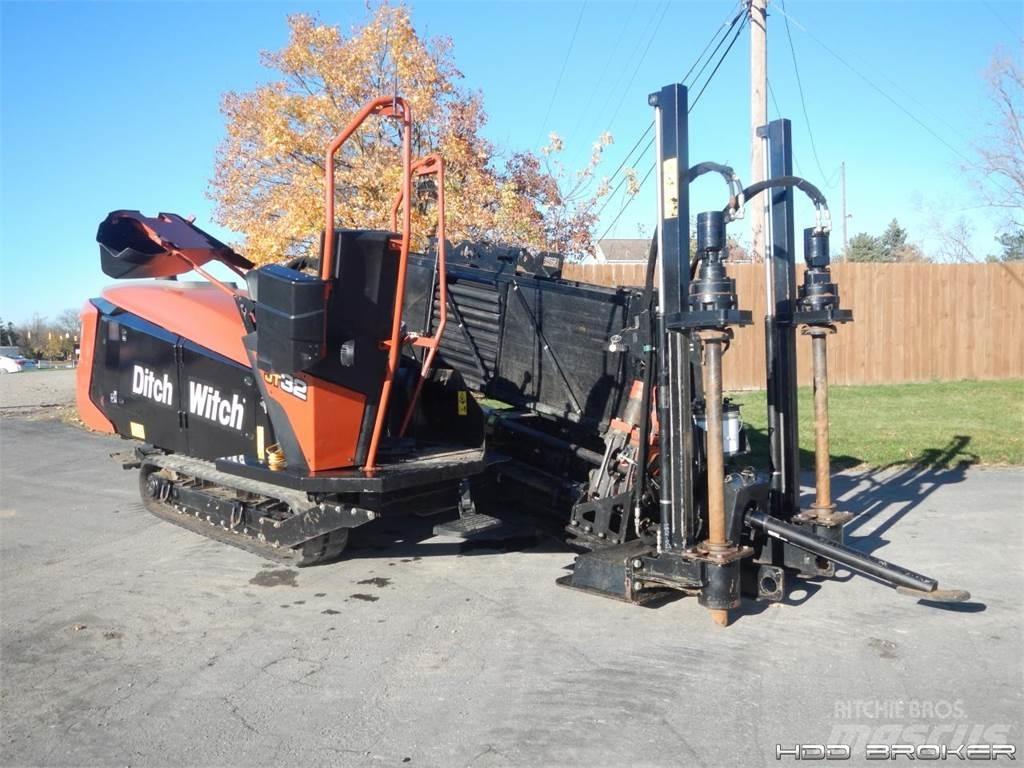 Ditch Witch JT32 水平掘削リグ