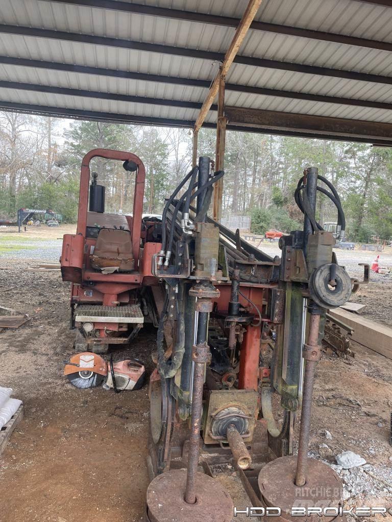 Ditch Witch JT4020 水平掘削リグ