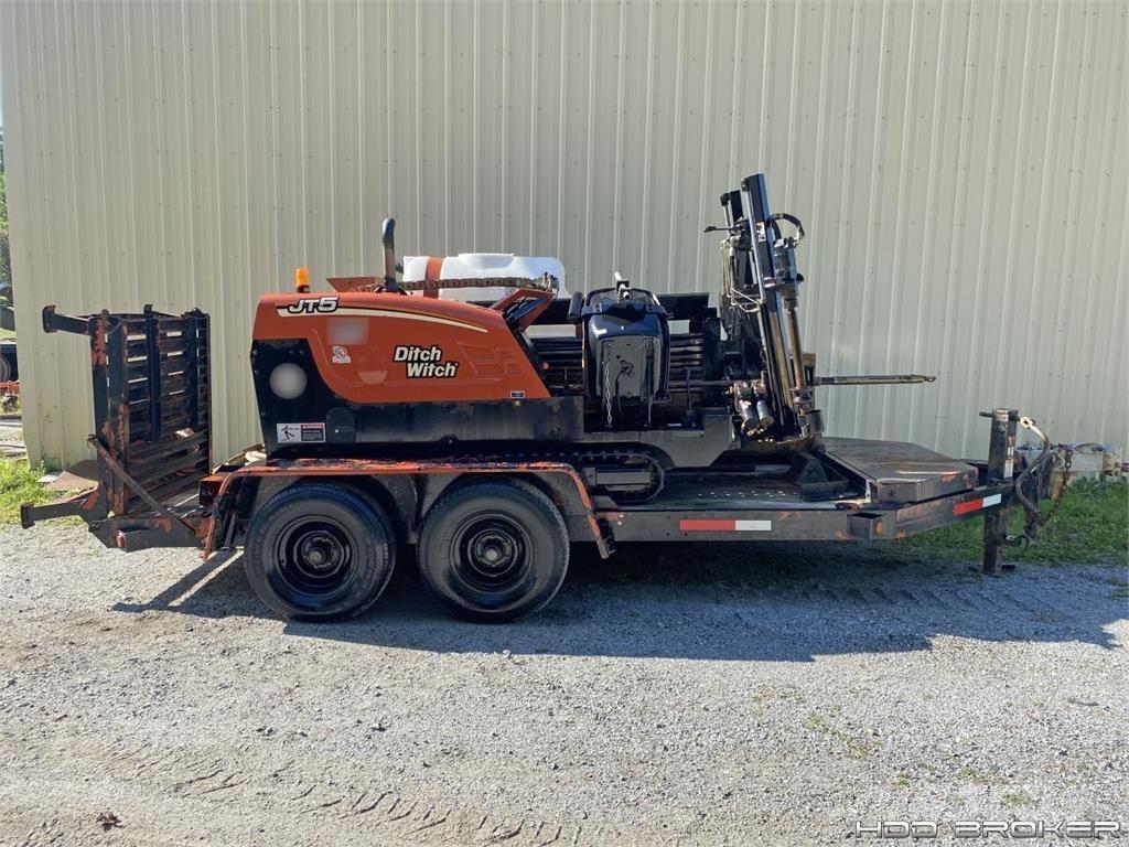 Ditch Witch JT5 水平掘削リグ