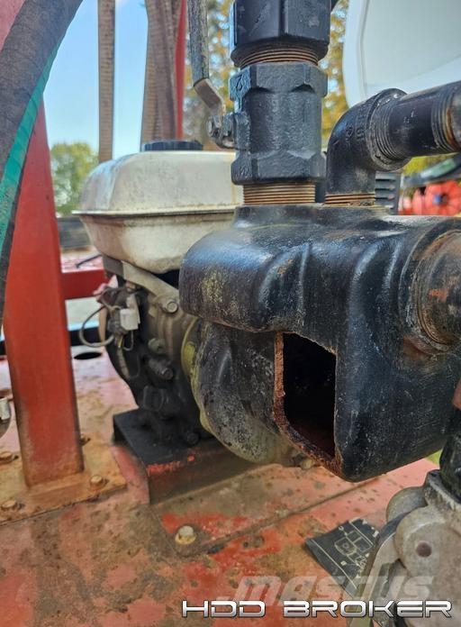 Ditch Witch JT920 水平掘削リグ