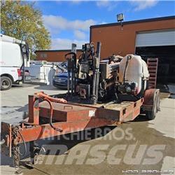 Ditch Witch JT922 水平掘削リグ