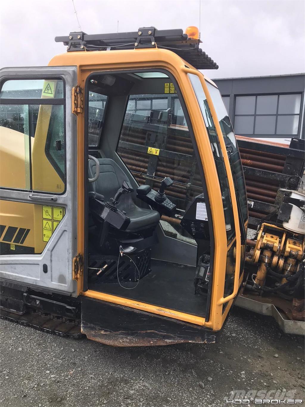 Vermeer D24x40 S3 水平掘削リグ