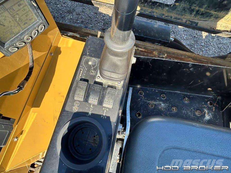 Vermeer D8x12 水平掘削リグ