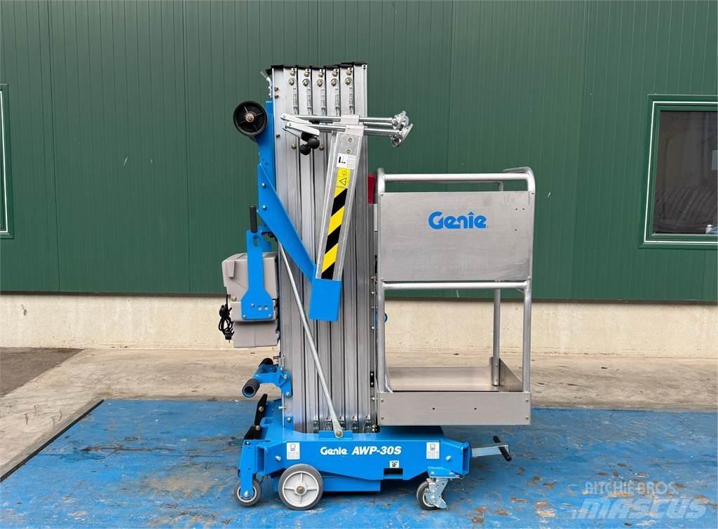 Genie AWP-30S AC その他リフトとプラットフォーム