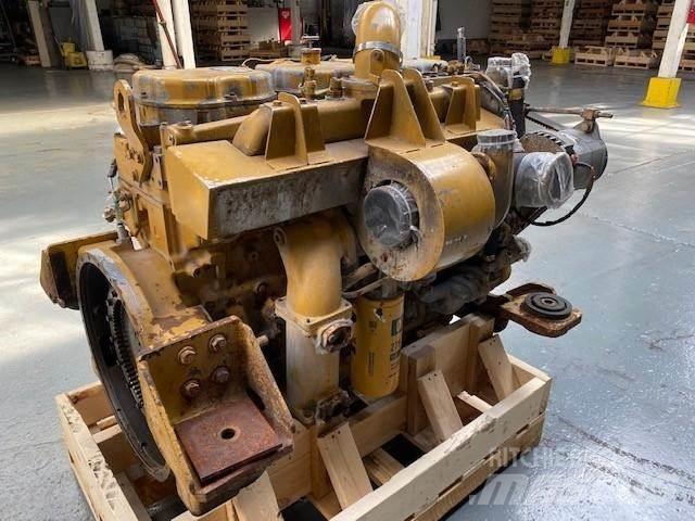 CAT 3176 エンジン