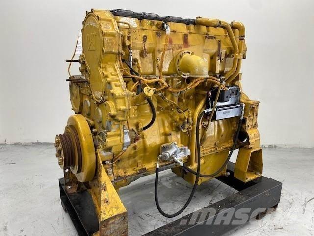 CAT C-18 エンジン