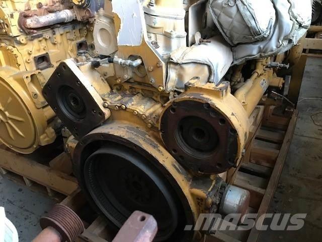 CAT C-18 エンジン