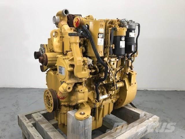 CAT C4.4 エンジン