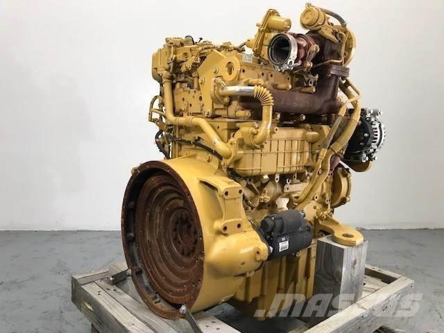 CAT C4.4 エンジン
