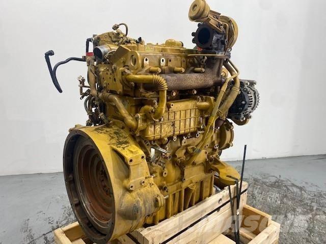 CAT C4.4 エンジン