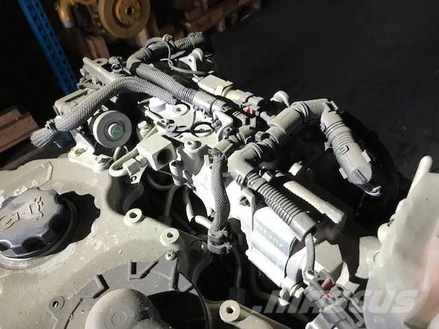 CAT C4.4 エンジン