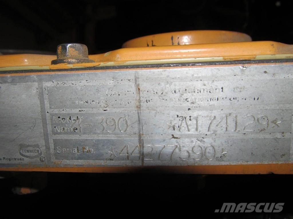 Cummins 4B エンジン