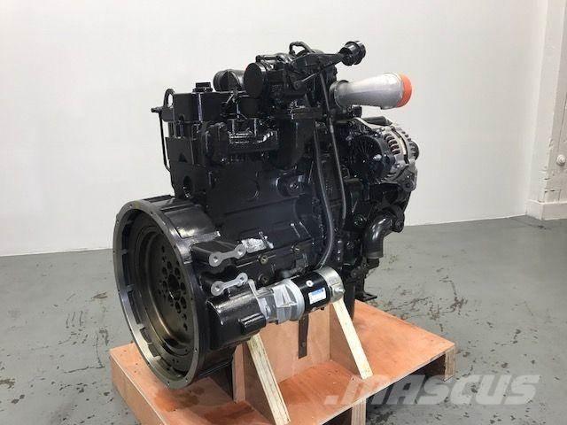 Cummins 4BT3.9 エンジン