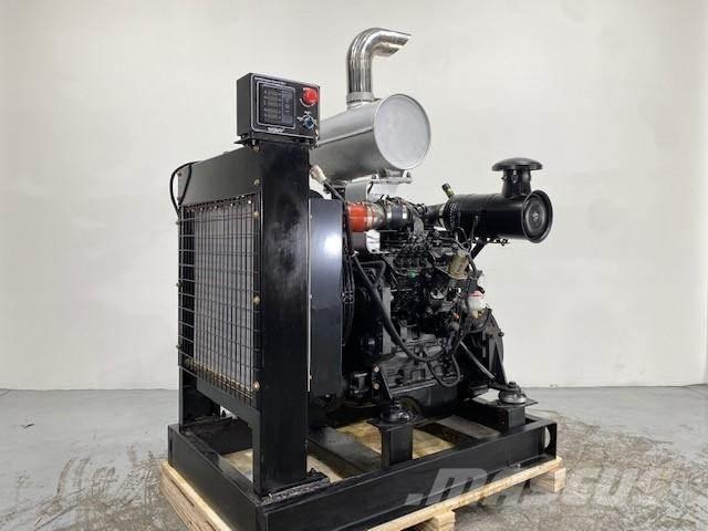 Cummins 4BT3.9 エンジン