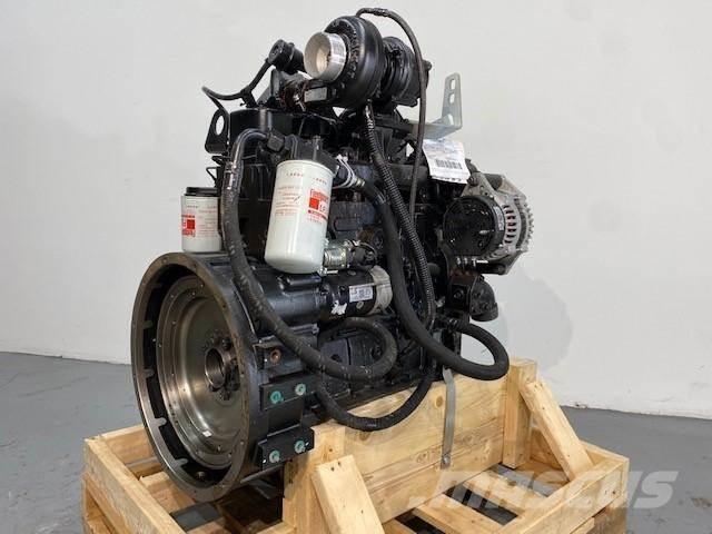 Cummins 4BTA3.9 エンジン