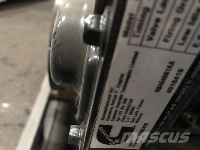 Cummins 6BTA5.9 エンジン