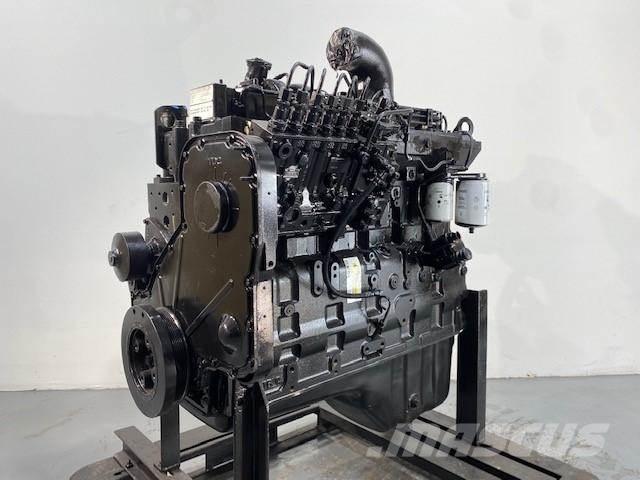 Cummins 6CT8.3 エンジン