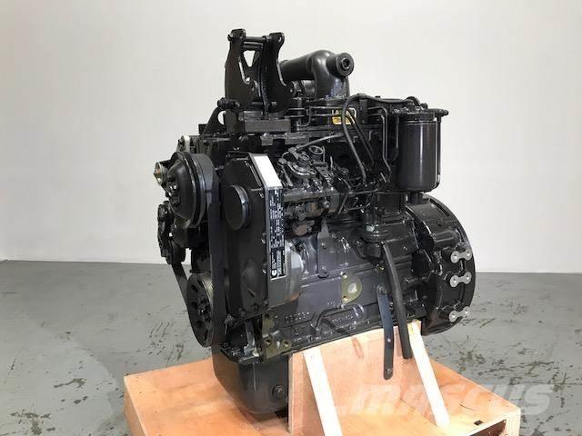 Cummins B4.5 エンジン