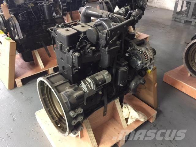 Cummins B4.5 エンジン