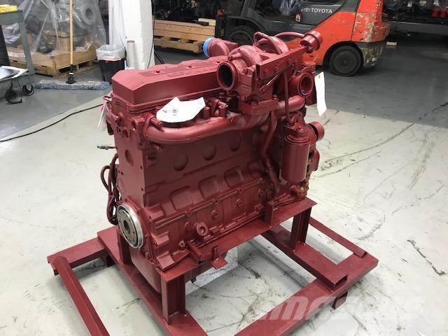 Cummins ISB5.9 エンジン