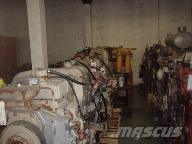 Cummins KT19 エンジン
