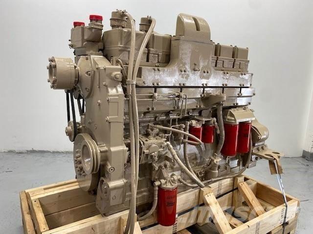Cummins KT19 エンジン