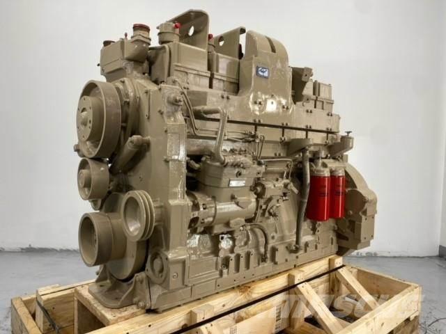 Cummins KT19 エンジン