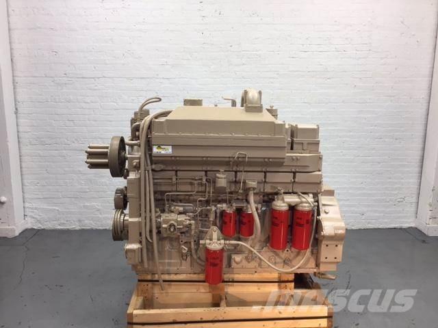 Cummins KTA19 エンジン