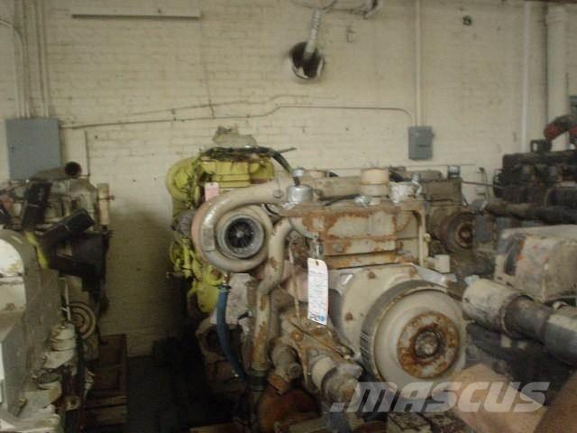 Cummins KTA19 エンジン
